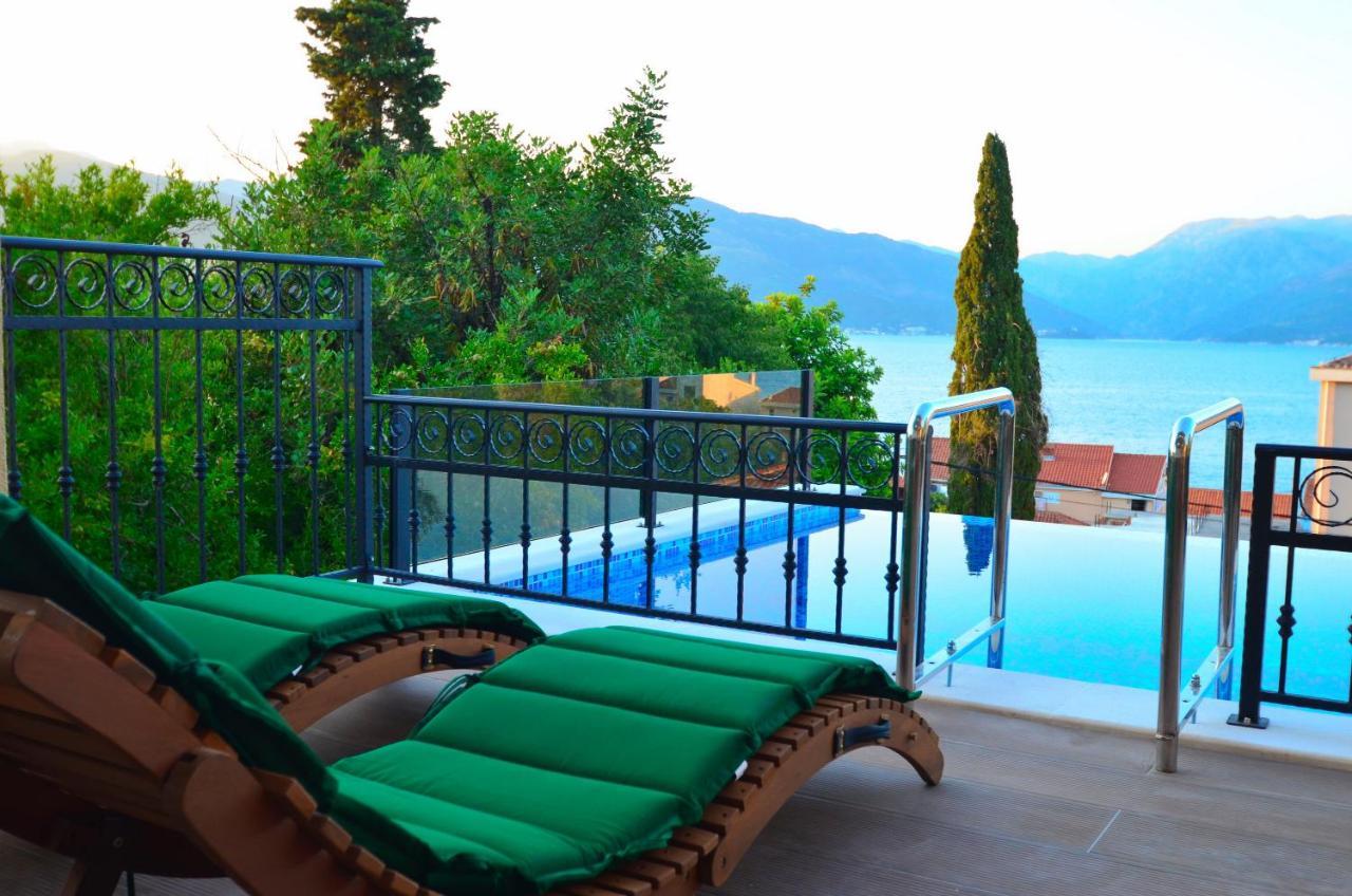 Leut Stone Residence Tivat Exterior foto