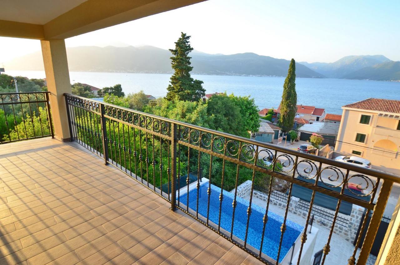 Leut Stone Residence Tivat Exterior foto